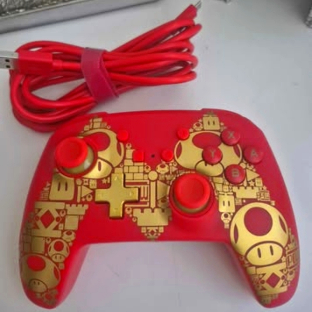 PowerA Enhanced Wired Controller - Gamepad - wired - golden M - for Nintendo Swi